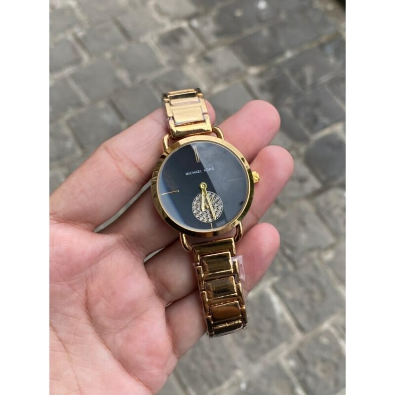 Classy Michael Kors Watch For Women (SG8545)