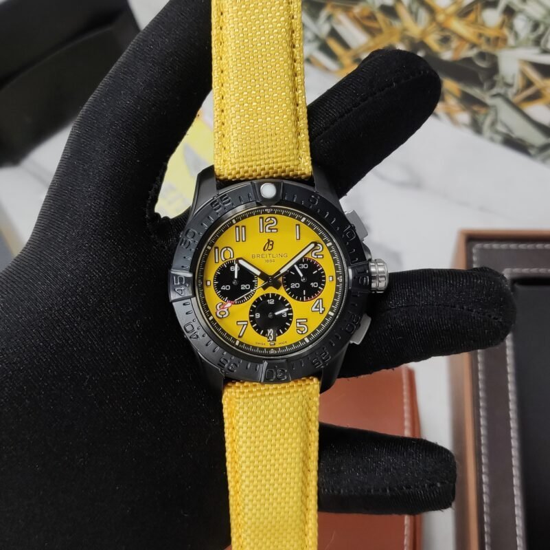 BREITLING AVENGER B01 CHRONOGRAPH