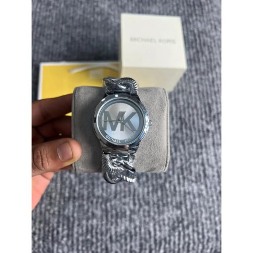 Trendy Michael kors Watch For Women (DW084)