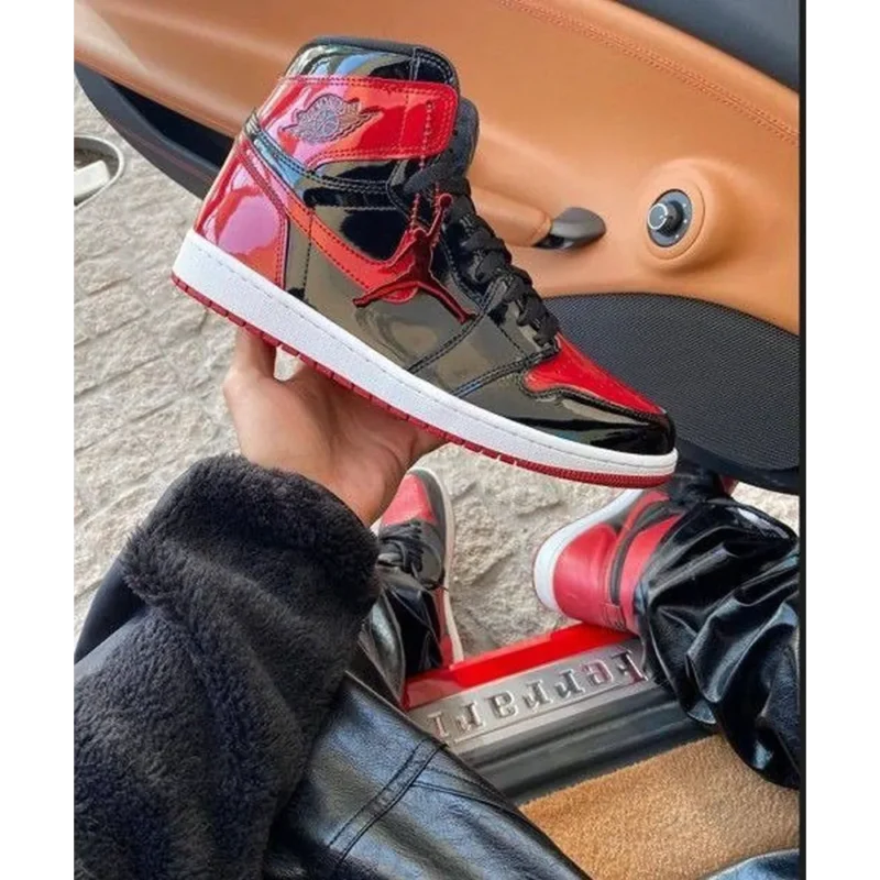 Air Jordan Retro 1 Patent Bred with Keychain Shoes For Men (SF94)
