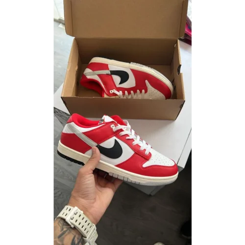 Classy Nike Sb Dunk Chicago Split Shoes For Men (S1H96)