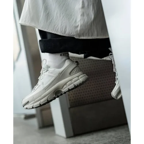 Nike Zoom Vomero 5 Roam Light Bone Men Shoes (FT512)