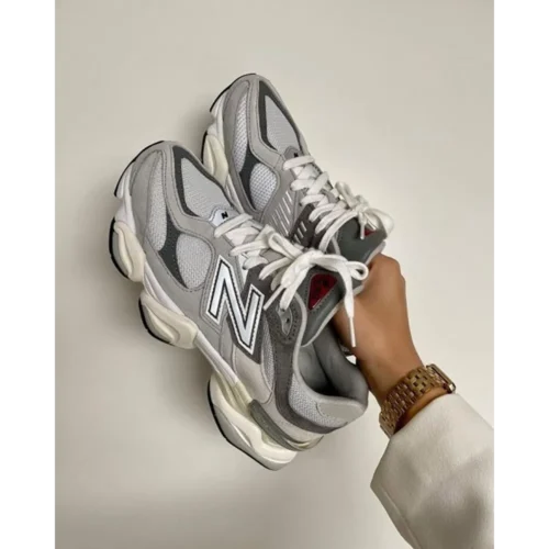 Stylish New Balance Shoes For Men (BHC057)