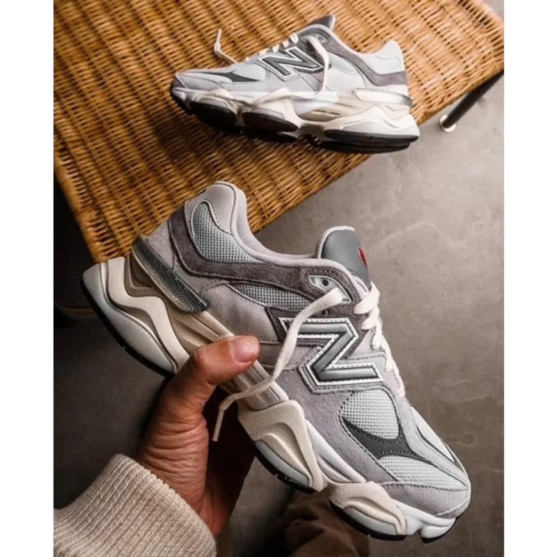 Stylish New Balance Shoes For Men (BHC057)