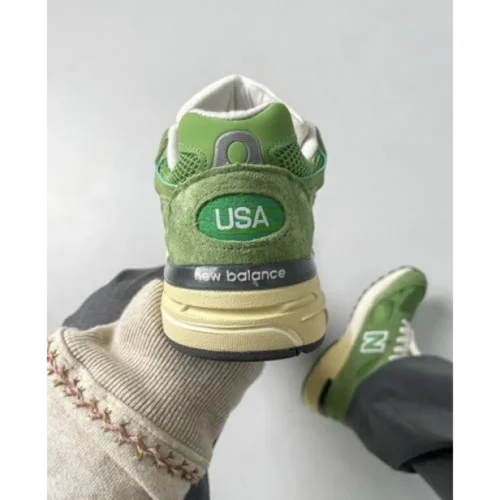 Stylish New Balance Teddy Shoes For Men (SFS1343)