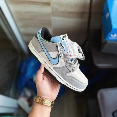 Stylish Nike Sb Dunk Otomo Katsuhiro Sneaker For Men (RMF19)