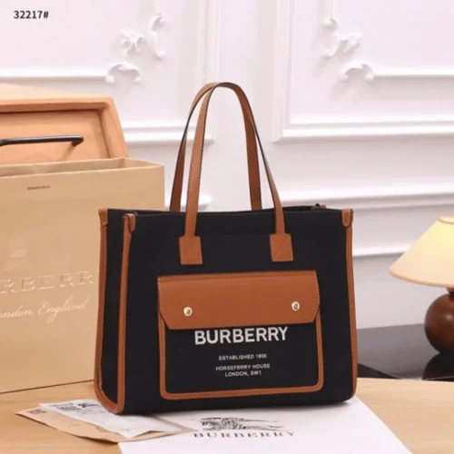 Burberry Handbag For Women (BOT2270)